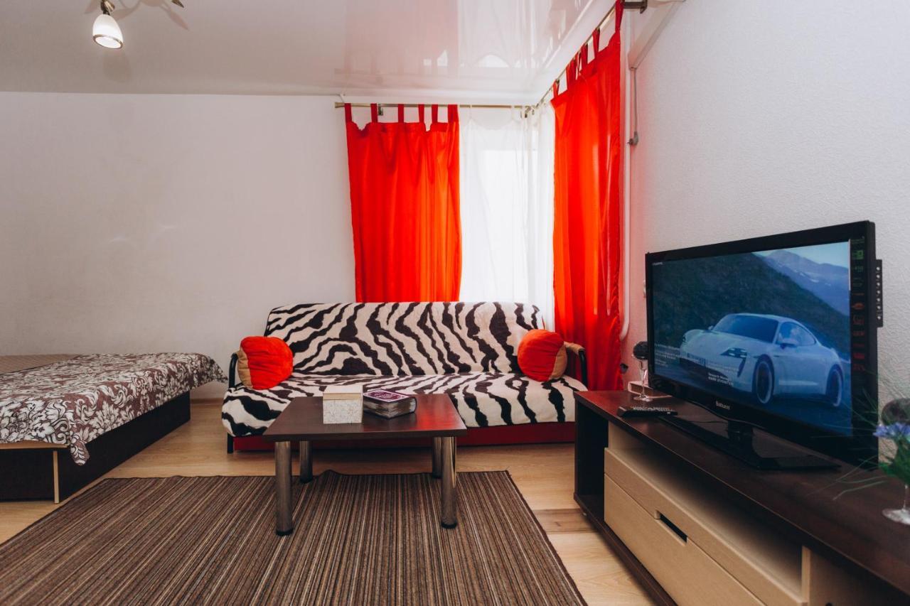 Apart-Hotel On Street Kharkovskaya 9 Floor Szumi Kültér fotó